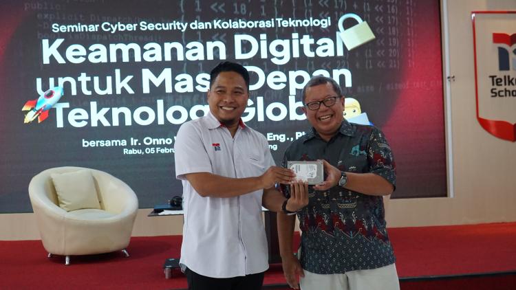 kunjungan-pak-ono-w-purbo