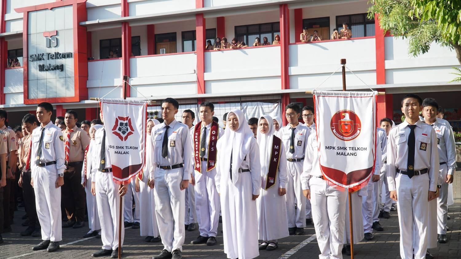 image-Serah Terima Jabatan OSIS dan MPK Masa Bakti 2025/2026 Resmi Digelar di SMK Telkom Malang!!